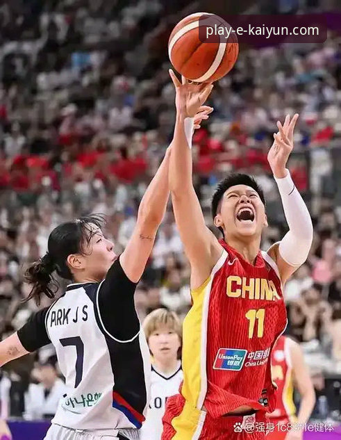 实战复盘 vs 平台体验：中国女篮资格赛关键胜利的双重视角